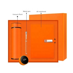 Coffret Cadeau de Luxe pour Fille : Carnet A5 Personnalisé avec Logo, Stylo et Tasse Isotherme – Idéal pour Entreprises et Remises de Diplômes - Product Image 4