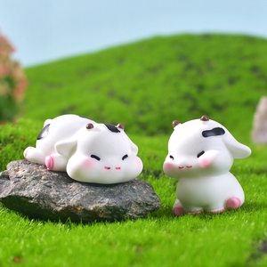 Figuras decorativas de vacas bebé para paisajes transfronterizos, artículos decorativos DIY de alta gama para escritorio y coche - Product Image 2