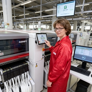 Machine de pick and place SMT industrielle utilisée, ligne d'assemblage de circuits imprimés à grande vitesse, monteur de puces SMT - Product Image 1