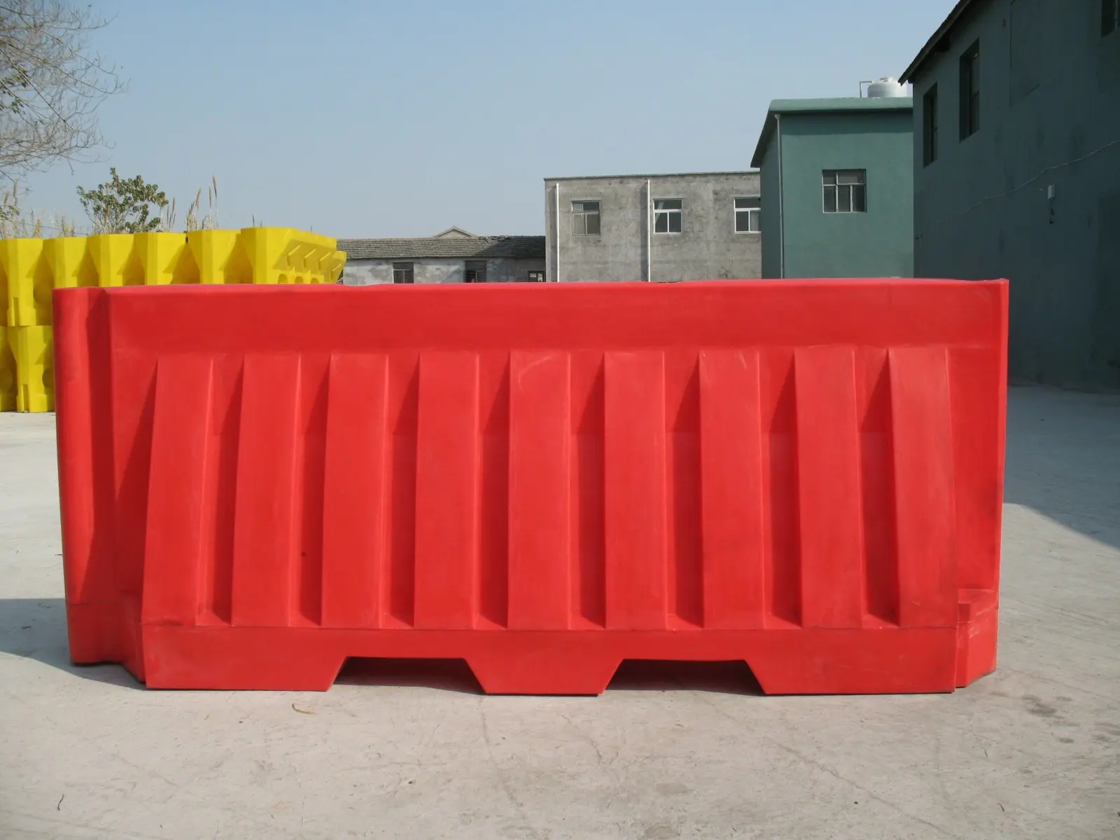 Factory direct sales 2m road barrier Rotational Plastic Water filled Traffic Warning Barrier