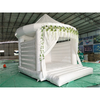 Château gonflable de mariage tout blanc de 5x4 mètres pour adultes, fêtes de mariage avec décoration florale