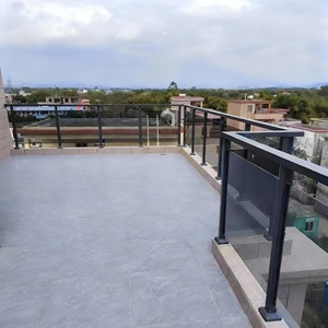 מעקה מדרגות מודרני מזכוכית ופלדת אל-חלד - מעקה בטיחות למרפסת חיצונית עם מעקה עליון - Product Image 3