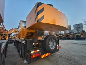 מותג העליון משאית גלגל מנוף 25 qy25k5D טון 4600 בסיס גלגל בסיס 1350 + מ "מ 5-סעיף בום של 41 מ 'ג' יב קבוע של 8.3 מ 'במלאי - Product Image 5