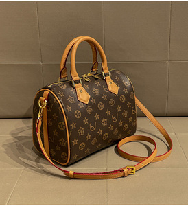Nuove Borse di Lusso Firmate, Borse Griffate di Lusso, Borse e Borsette da Donna di Marche Famose - Product Image 1