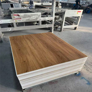 Revêtement de <span class=keywords><strong>sol</strong></span> en vinyle SPC à clipser, imperméable, de luxe, pour usage intérieur, fabriqué en Chine, prix avantageux, épaisseurs 4 mm, 5 mm, 6 mm - Product Image 1