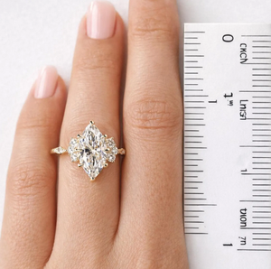 Compre un Anillo de Compromiso con Diamante de Laboratorio Corte Marquesa, Chapado en Oro Rosa Art Deco de 14K, Certificado por IGI, para Mujer, en Línea en Etsy India - Product Image 2