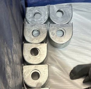 Grille de drainage de pont en acier au carbone de qualité supérieure, amovible, structure en treillis pour terrasses à forte charge et contrôle efficace de l'eau - Product Image 1