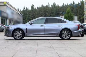 Hongqi H5 PHEV 170 Edizione Super Ibrida, Interni di Lusso Premium, Tetto Panoramico, Ampio Spazio, Berlina Nuova 0 km - Product Image 4
