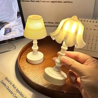 Lampes de table LED à piles en forme de bouton de fleur plissé, pour chambre à coucher, salle à manger, veilleuse, décoration simple et moderne