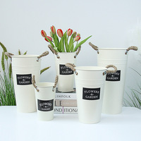 Ember Bunga Logam Antik Bergaya Vintage Grosir, Wadah Bunga Besi, Vas Bunga untuk Florist dan Rumah Tangga, Vas Timah untuk Merendam dan Merangkai Bunga