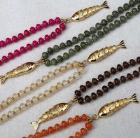 Kalung Liontin Ikan Kecil Berlapis Emas Terbaru 2026, Dapat Digoyang, dengan Manik-manik Batu Alam Berwarna dan Manik Spacer Baja Anti Karat
