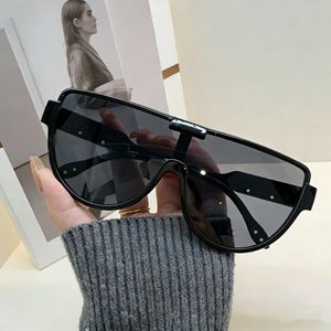 Últimas Gafas de Sol de Moda para Mujer, Montura Grande Transparente de PC, Lentes Degradadas Azules con Protección UV400, Fabricantes - Product Image 2