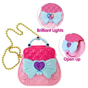 <span class=keywords><strong>Set</strong></span> da Trucco per Bambine Samtoy 17 Pezzi in Plastica con Scatola Colorata, Borse Cosmetiche e Funzioni Luce e Suono - Product Image 4