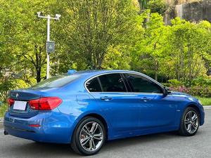 <span class=keywords><strong>BMW</strong></span> Serie 1 <span class=keywords><strong>118i</strong></span> <span class=keywords><strong>M</strong></span> <span class=keywords><strong>Sport</strong></span> Versión Facelift <span class=keywords><strong>2017</strong></span> Usado, Exterior Azul, Cumple con las Normas de Emisión Euro VI. - Product Image 4