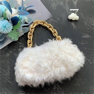 Borsa da sera cosmetica da donna in vera <span class=keywords><strong>pelliccia</strong></span> di design di lusso invernale calda personalizzata - Product Image 1