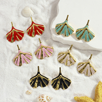 Mirawell Vente en gros Boucles d'oreilles clous en émail en acier inoxydable motif feuille de Ginkgo, hypoallergéniques, imperméables, résistantes à la transpiration et inaltérables, disponibles en 5 couleurs