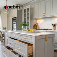 Meuble de cuisine îlot de style français classique, en chêne blanc, finition Shaker, avec panneaux cannelés, prêt à assembler (RTA)