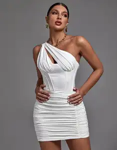 2024 Kleding Vervaardigen Custom Kleding Groothandel Vrouwen Zomer Witte Een Schouder Uitgesneden Prom Korte Mini Bodycon Jurk