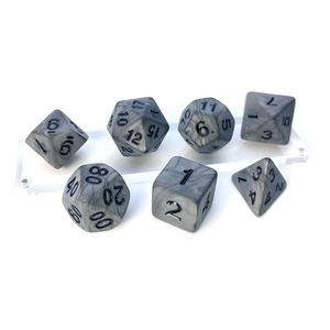 Proveedor de Fábrica: Juego de Dados Poliédricos Negros con Números Plateados Antiguos, Dados D20 en Blanco para Juegos de D&D - Product Image 2