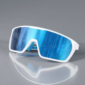 Fábrica personalizada Uv400 nuevo estilo al aire libre Tr90 deportes lentes grandes gafas de sol gafas de montar gafas de sol de pesca - Product Image 1