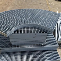 Grille en acier de forme spéciale, découpe CNC, galvanisée à chaud, pour plateforme d'équipement circulaire