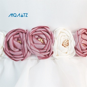 MQATZ Nuevo Estilo Vestido <span class=keywords><strong>de</strong></span> Gasa Doble Capa con Lazo <span class=keywords><strong>de</strong></span> Malla y Mezcla <span class=keywords><strong>de</strong></span> Algodón sin Mangas con Rosas 3D para Bebés - Product Image 6