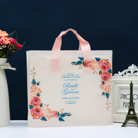 Sacs fourre-tout OEM pour vêtements, boîtes à chaussures, sacs d'emballage en plastique personnalisés avec logo imprimé, sacs de shopping avec poignée, vente en gros