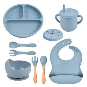 Maxfree Ensemble de vaisselle pour bébé 9 pièces en silicone : assiette, bavoir, bol, cuillère, fourchette, tasse - Product Image 4