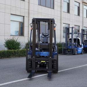 מלגזה דיזל 2 טון, הרמה 3000 מטר, תורן הרמה דו-שלבי חופשי, תא נהג ROPS, צמיגים פנאומטיים/מלאים לנוחות ובטיחות המפעיל - Product Image 3