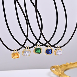 大きなロックキャンディーエメラルドジルコンブルーフルーツ型ネックレス14K金メッキ銅合金レザーコードユニセックス色落ち防止ギフト - Product Image 1