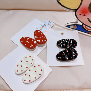 Flequillo creativo a juego con gotas de color Burdeos <span class=keywords><strong>en</strong></span> el pico de un pato con delicados <span class=keywords><strong>lunares</strong></span> geométricos pequeños clips ovalados para el cabello - Product Image 1