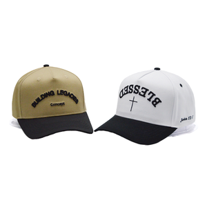 Cappellino Snapback Building Legacies Concept Bianco e Nero Ricamato a 6 Pannelli Regolabile Unisex Stile Street Baseball - Product Image 1