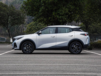 Nouvelle Version Pas Chère GAC GS3 Emzoom SUV Luxe 2024 Traction Avant 1.5T L4 Essence, Nouvelle Voiture GAC Trumpchi GS3 en Gros