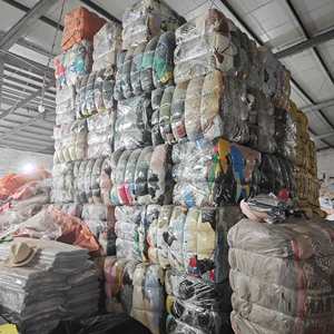 इंद्रधनुष बी ग्रेड पुरुषों के लिए डेनिम कपड़ों का उपयोग किया जाता है पुरुषों के जेई पैंट मिश्रित आकार की थोक गांठें 90 किलोग्राम - Product Image 2