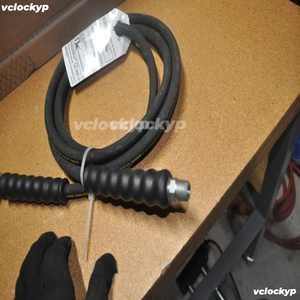 สายไฮดรอลิก Enerpac Hc9210 ขนาด 10 ฟุต 10K PSI ขนาดเส้นผ่านศูนย์กลางภายใน 1/4 นิ้ว - Product Image 3