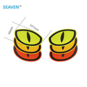 Autocollant réfléchissant pour voiture Bande d'avertissement en forme d'<span class=keywords><strong>oeil</strong></span> Bandes réfléchissantes Marque de sécurité Autocollant protecteur de porte - Product Image 6