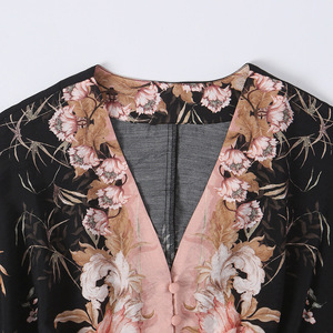 Maßgeschneidertes 2026 Damenkleid mit V-Ausschnitt, Taillenbindung, Langen Ärmeln und Blumenmuster, Europäischer Stil Großhandel OEM ODM China Fabrik Vintage-Kleid - Product Image 3