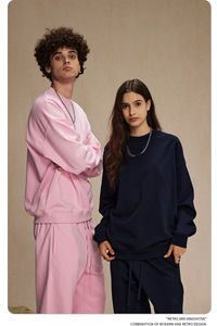 Kaisorn Unisex ropa de calle de peso pesado cuello redondo Defy the Chill: Unisex cuello redondo de peso pesado para otoño 2025 Chase the Vibe - Product Image 4