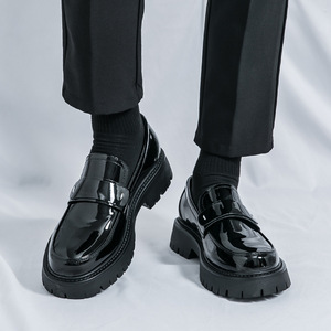 Zapatos de Vestir <span class=keywords><strong>Oxford</strong></span> Estilo Británico para Hombre, Color Negro y Blanco, Zapatos de Cuero con Cuña Oculta de 6CM8, Zapatos Sin Cordones para Jóvenes - Product Image 1