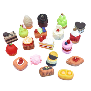 Sıcak satış yeni 3d yapay mus krep kek tasarım minyatür tatlı reçine Charms için anahtarlık çanta ayakkabı - Product Image 1