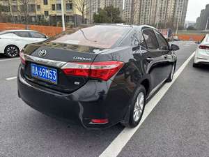 Toyota Corolla 1.6L CVT GL 2015 Usata con Telecamera Posteriore, Interni in Pelle, Cerchi R15, Cambio Automatico, Guida a Sinistra - In Vendita presso Concessionaria Auto Chengdu - Product Image 3