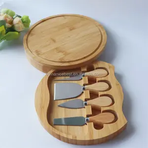 Vente en gros planche à fromage ronde en bambou et ensemble de couteaux pour couper le bois, la menuiserie avec trancheur