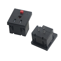 Prise industrielle Nema 5-15R US avec protection anti-chute, borne de soudage à cassette à trois fiches, en cuivre, IP54
