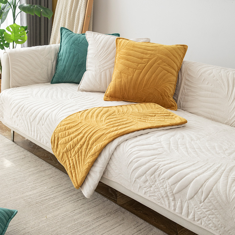 Нескользящая подушка для дивана