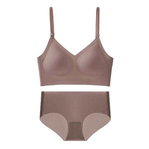 ชุดบราสตรีแบบเต็มตัวสวมใส่สบายชุดบราเปิดหลังมีสายรัดชุดชั้นในเซ็กซี่ชุดชั้นในดีไซน์ใหม่ - Product Image 1