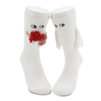 Chaussettes fantaisie brodées personnalisées en gros, chaussettes amusantes à aimants pour les pieds, chaussettes unisexes amusantes pour se tenir par la main