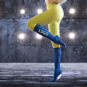 Chaussettes de sport de football - Haute performance, écologiques, respirantes, à compression, montantes jusqu'au genou, séchage rapide, renforcées, unisexe, pour le yoga et le printemps - Product Image 3