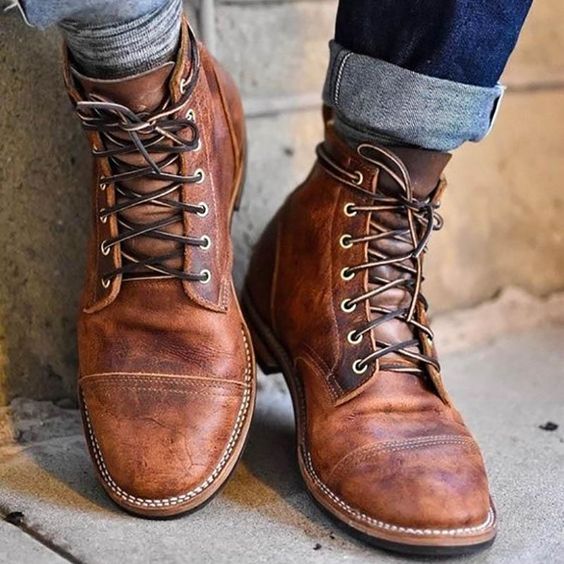 Encuentre el mejor fabricante de botas cafe hombre y botas cafe hombre para  el mercado de hablantes de spanish en alibaba.com