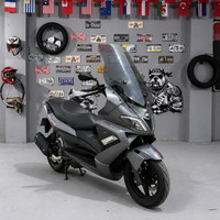 Scooter Maxi Aprilia SR Max 250 GT 250cc d'occasion, moteur HPE 26HP, écran TFT, démarrage sans clé, éclairage LED, CVT, essence, moto