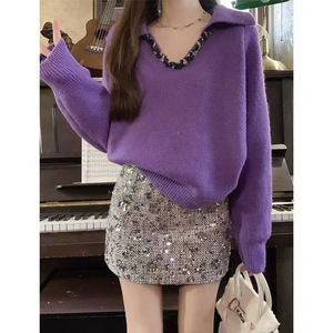 Pull décontracté en maille à col polo oversize pour femme avec garniture à sequins et décolleté en V – Tendance - Product Image 4